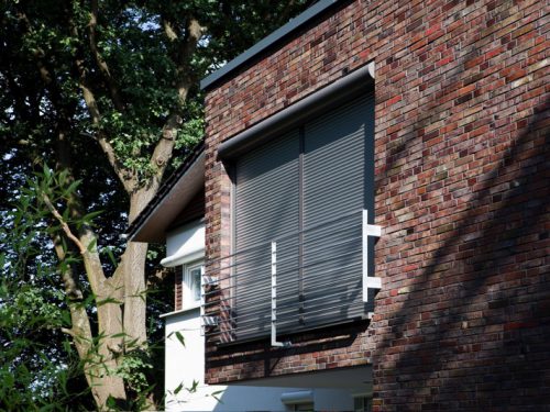T55 Shutter with Circular Housing