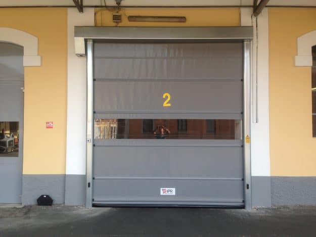Run High Speed Door with Windows