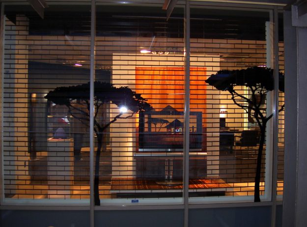 Tube and Link Retail Security Shutter